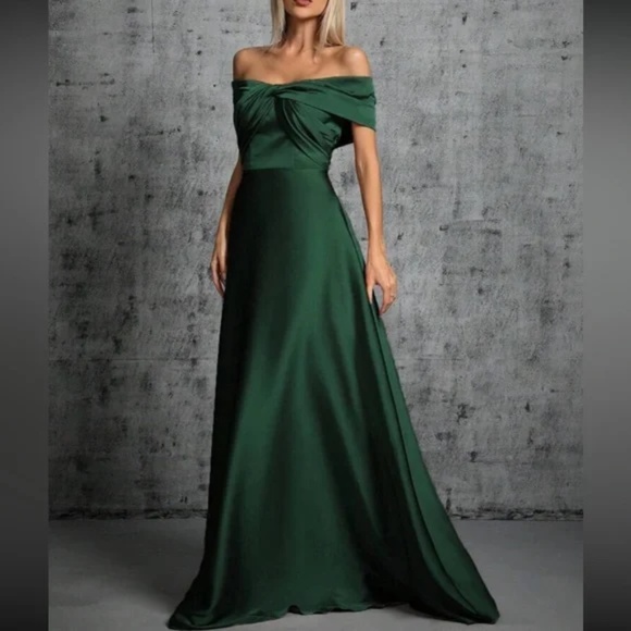 Luxe Satin Off Shoulder Evening Prom Party Formal Wedding Dress - Picture 10 of 16